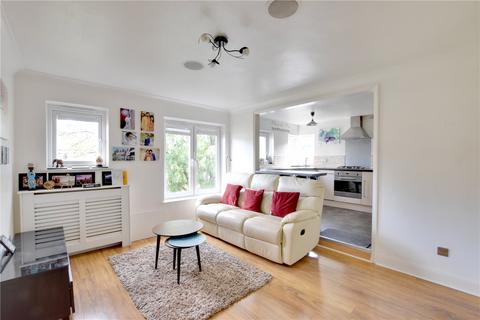 25 Callaghan Close, London, SE13 5RR
