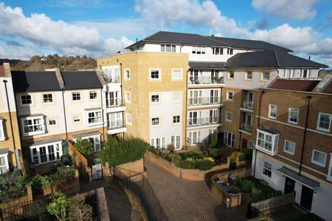 2 bedroom apartment for sale, Tanner House, Godalming town centre