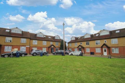 Braund Avenue, Greenford