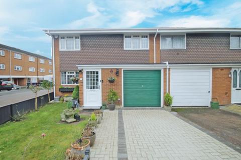 4 bedroom terraced house for sale, Norseman Way, Greenford