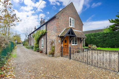 3 bedroom semi-detached house for sale, School Lane, Wingham, Canterbury, Kent