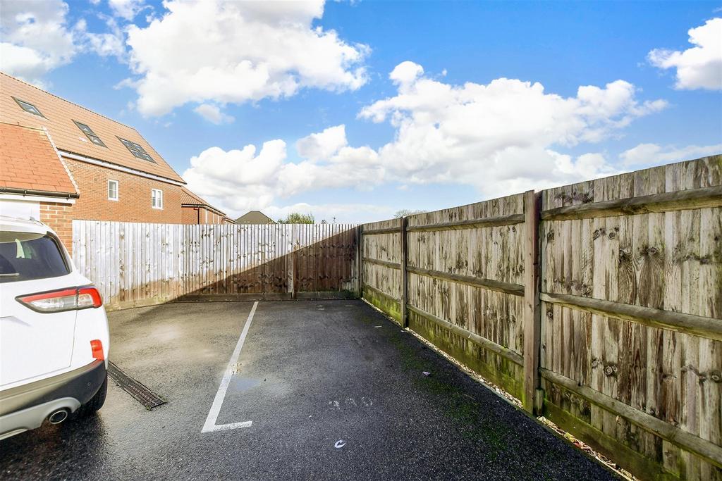 Driveway/Parking