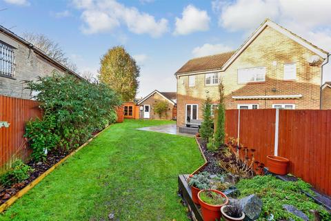 2 Rackham Close, Welling, DA16 1NZ