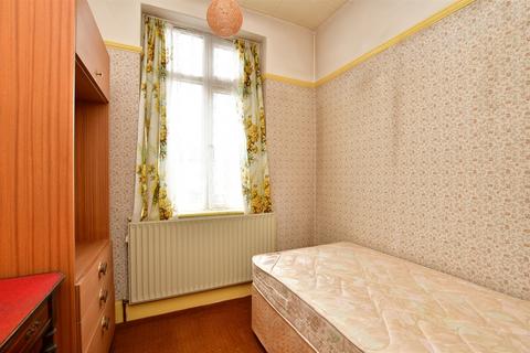 45 Faraday Road, Welling, DA16 2ET