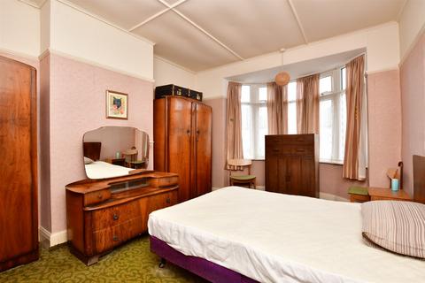 45 Faraday Road, Welling, DA16 2ET