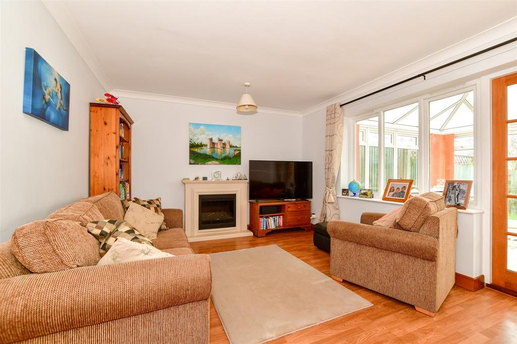 Platts Meadow, Billingshurst, West... 2 bed semi-detached house for ...