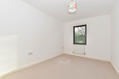 2 bedroom ground floor flat for sale, Adlington House, Brentwood, Essex
