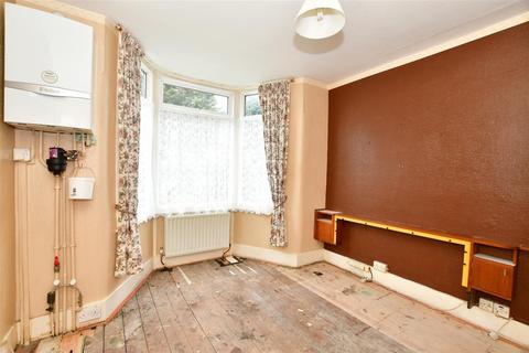 2 bedroom ground floor flat for sale - Harpenden Road, Wanstead