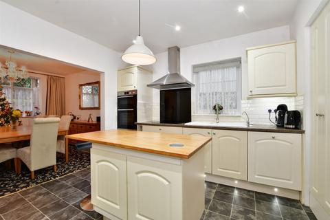 3 bedroom chalet for sale, Old Farleigh Road, South Croydon, Surrey