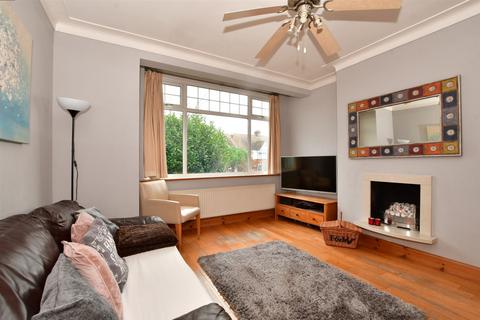 3 bedroom terraced house for sale - Larkshall Road, Chingford