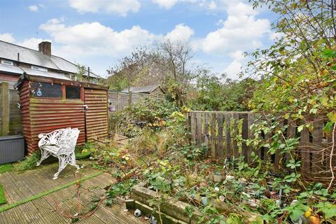 3 bedroom end of terrace house for sale - Whitby Road, Sutton, Surrey