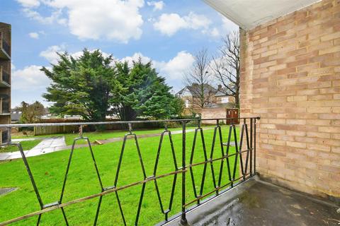 1 bedroom ground floor flat for sale - Cheam Road, Sutton, Surrey