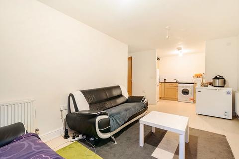 2 bedroom apartment for sale, Commonwealth Drive, Crawley, West Sussex