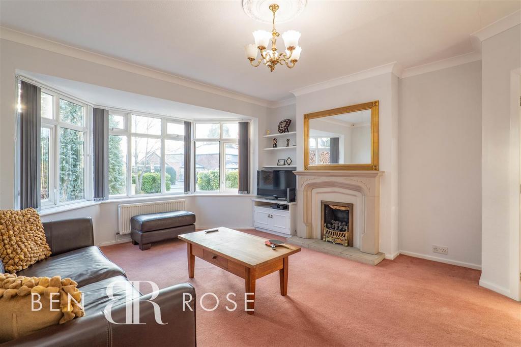 Washington Lane, Euxton, Chorley 3 bed detached bungalow for sale £