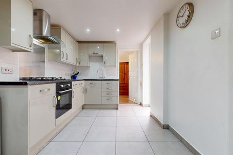 8 Macoma Road, London, SE18 2QP