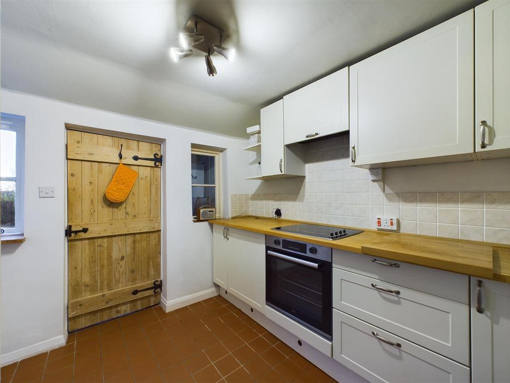 Kerdiston, Norwich 2 bed terraced house for sale £275,000