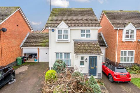 21 Downs Close, Headcorn, Ashford, TN27 9UG