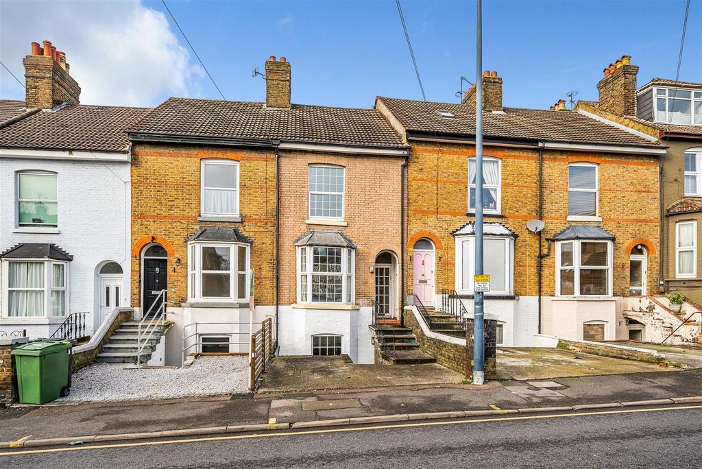 Boxley Road, Maidstone 4 bed terraced house £350,000