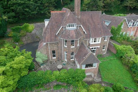 6 bedroom link detached house for sale, Eaton Road, Malvern