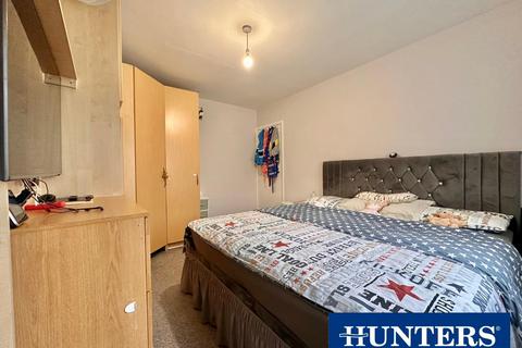 2 bedroom maisonette for sale - Stoneleigh Park Road, Epsom