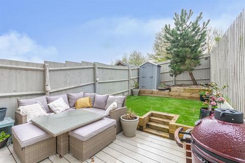 45 Swallow Crescent, Ravenshead, Nottingham, NG15 9JN