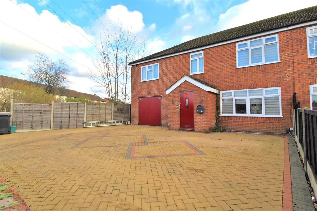 Hart Road, Byfleet 4 bed semidetached house for sale £539,000