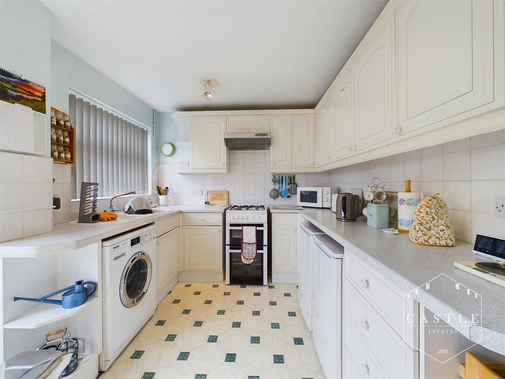 Dining kitchen