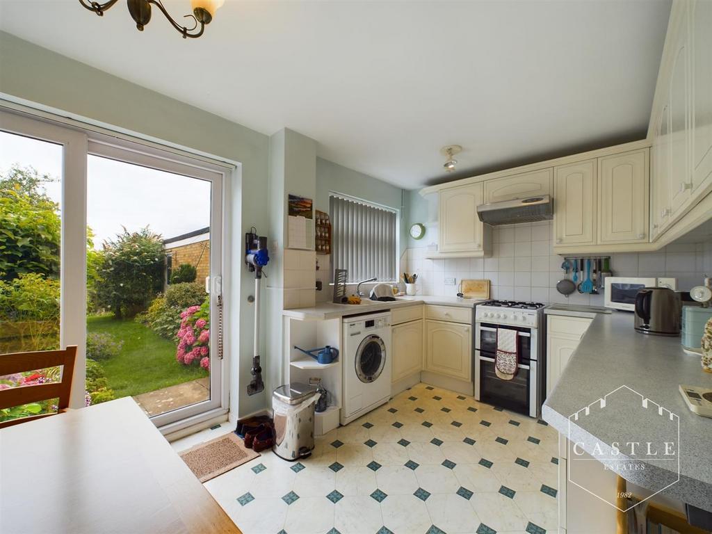 Dining kitchen