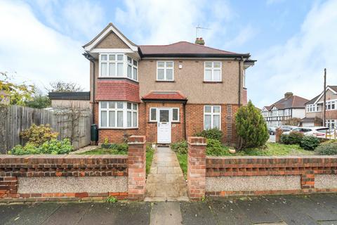 22 Strathearn Avenue, Twickenham, TW2 6JU