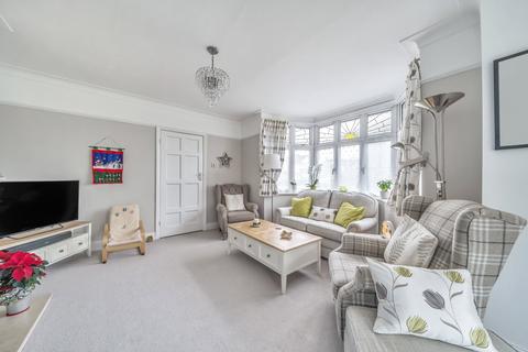 22 Strathearn Avenue, Twickenham, TW2 6JU