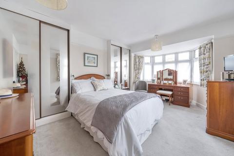 22 Strathearn Avenue, Twickenham, TW2 6JU
