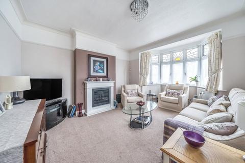 22 Strathearn Avenue, Twickenham, TW2 6JU