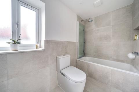 22 Strathearn Avenue, Twickenham, TW2 6JU