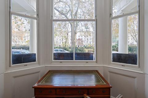 4 bedroom apartment for sale, St. Georges Square, London, SW1V