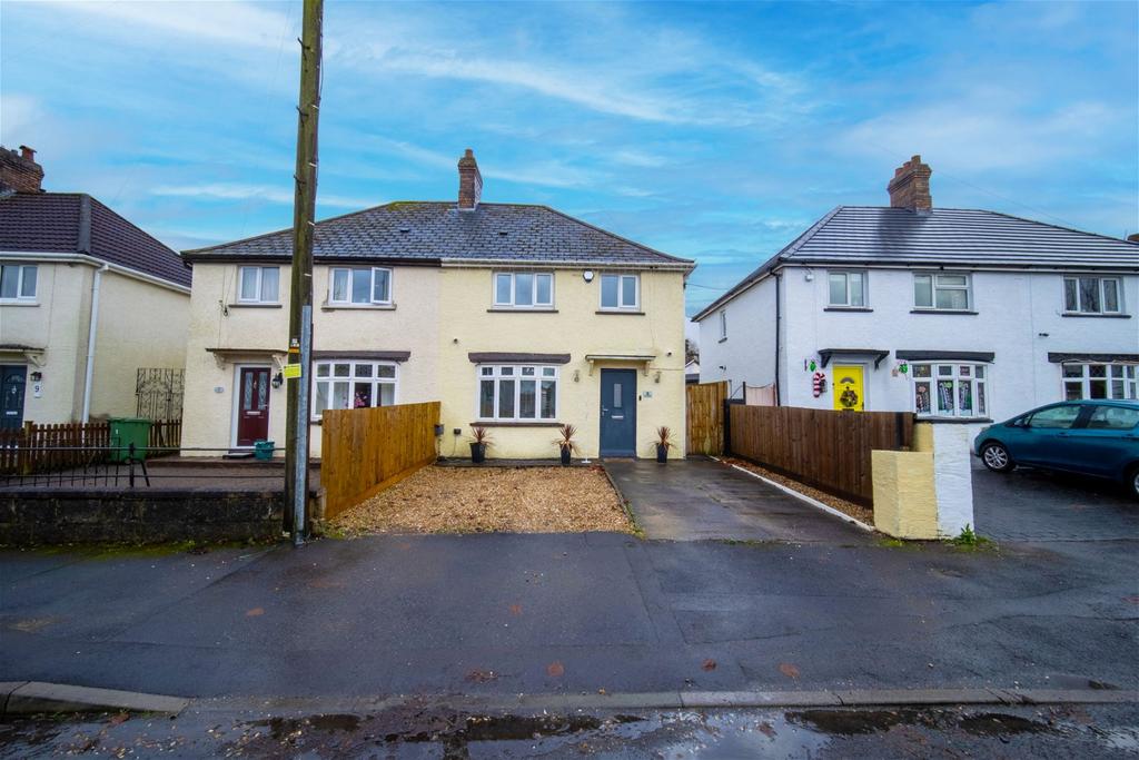 Celyn Grove, Caerphilly, CF83 3FN 3 bed semidetached house for sale