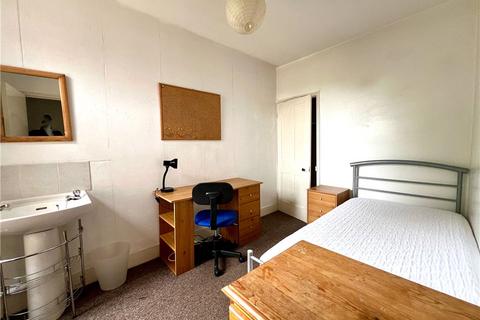 30 Guildford Park Road, Guildford, GU2 7ND