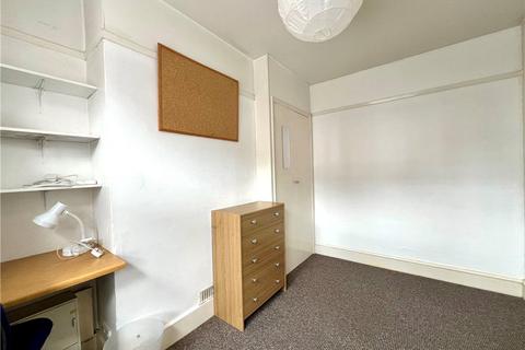 30 Guildford Park Road, Guildford, GU2 7ND