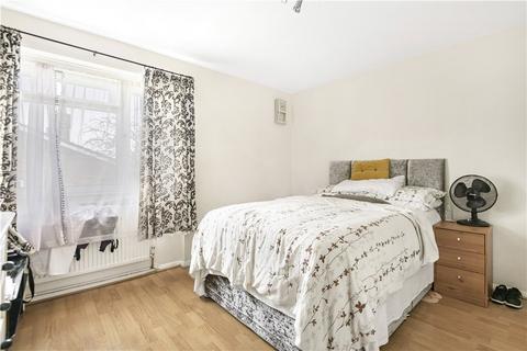 2 bedroom maisonette for sale, Cranleigh Gardens, London, SE25