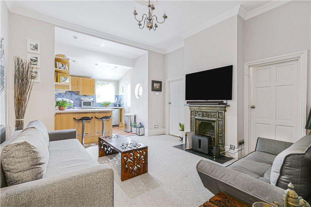 Kitchen/Living Room