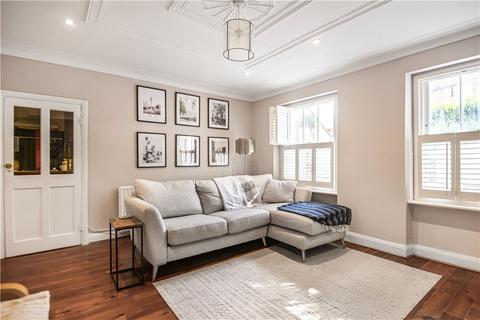 Flat 1, 72 Copthall Gardens, Twickenham, TW1 4HJ