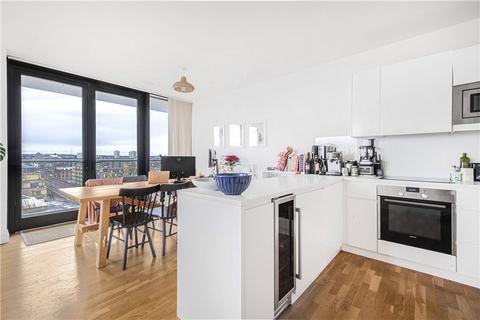 3 bedroom penthouse for sale, Amelia Street, London, SE17