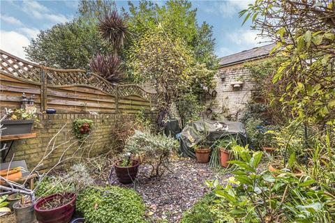 21 Alderney Road, London, E1 4EG