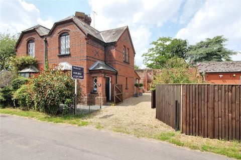 3 bedroom semi-detached house for sale, Low Bungay Road, Loddon, Norwich, Norfolk, NR14