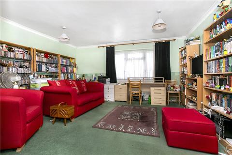 2 bedroom apartment for sale, Maple Court, Englefield Green, Surrey, TW20