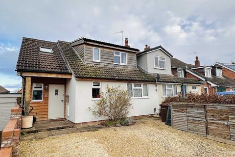3 bedroom end of terrace house for sale, Rothwells Close, Cholsey