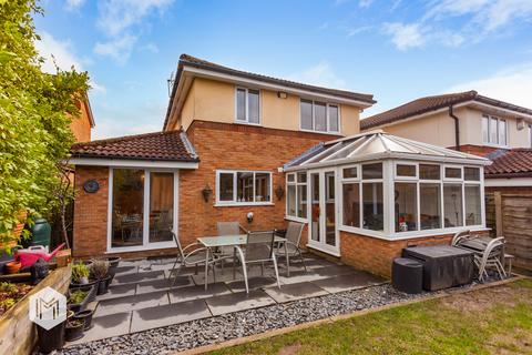 4 bedroom detached house for sale, Kentsford Drive, Bradley Fold, Manchester, Greater Manchester, M26 3XX