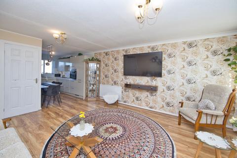 10 Alkham Close, Cliftonville, Margate, CT9 3JP
