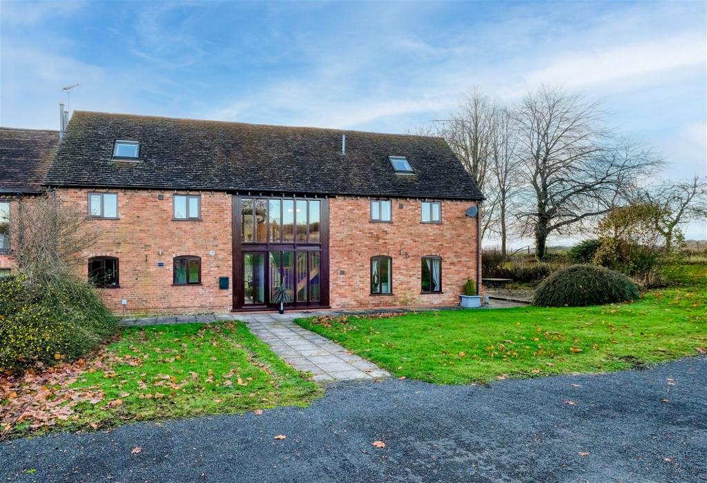 Brockhill Lane, Tardebigge, Bromsgrove, B60 1LU 4 bed semidetached