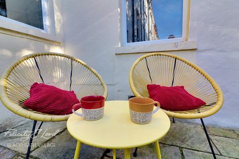 5 Ronver Road, London, SE12 0NR