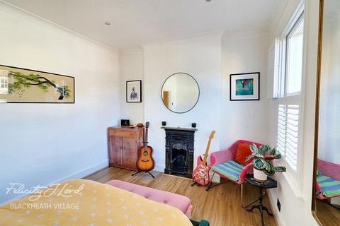 5 Ronver Road, London, SE12 0NR